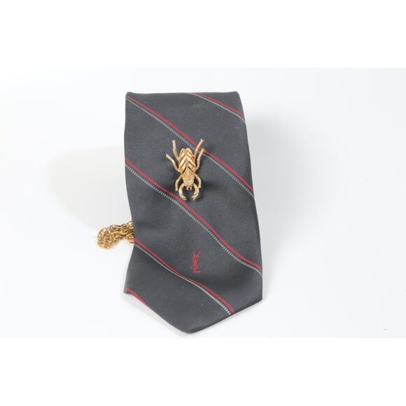Vintage YSL Yves Saint Laurent Red Striped Silk Tie w/ Gold Brooch Motif - Picture 2 of 10